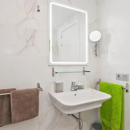 Ocean Paradise 2 Few Meters From The *